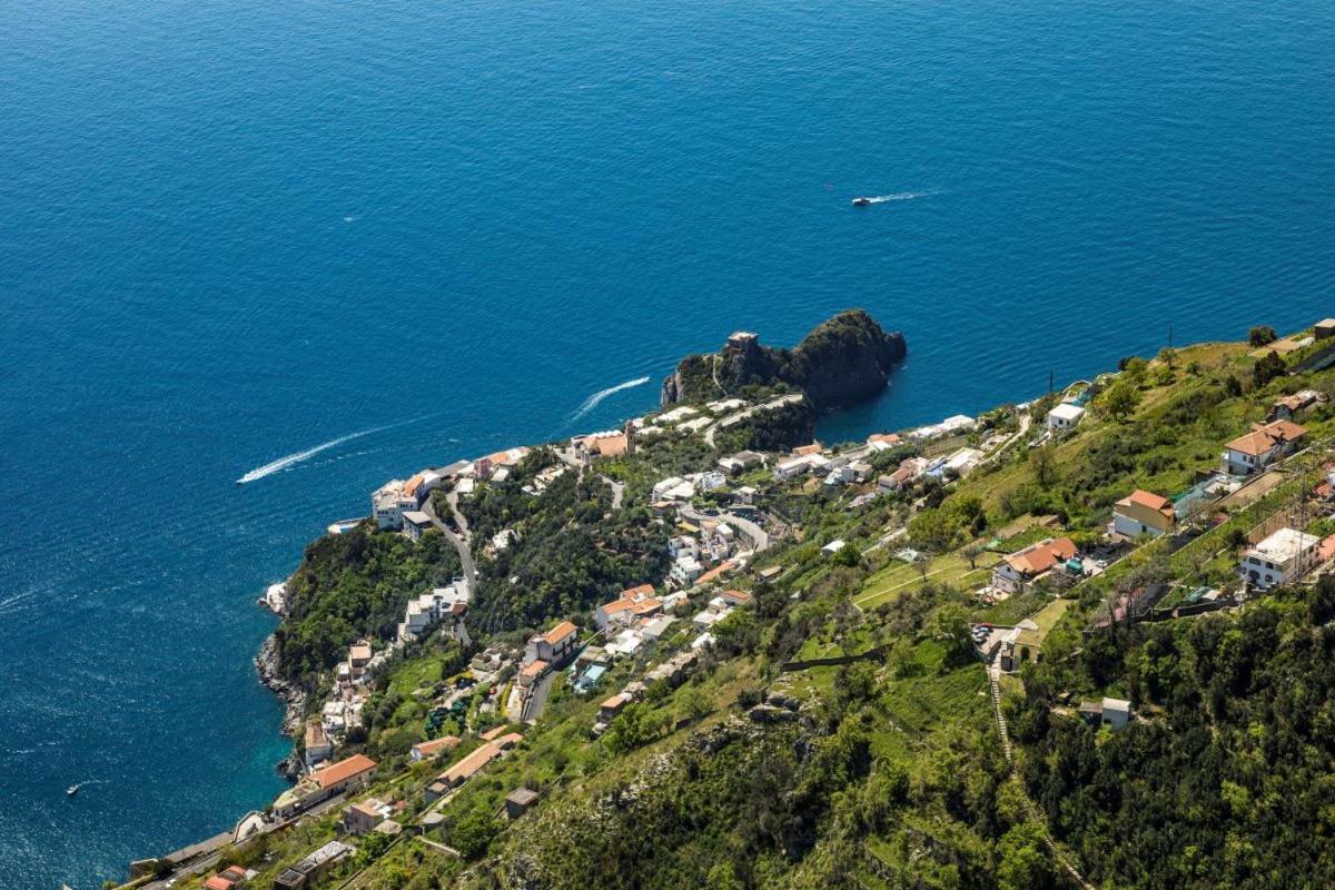 Plein Sud Agerola Acomodação com café da manhã San Lazzaro di Agerola Exterior foto